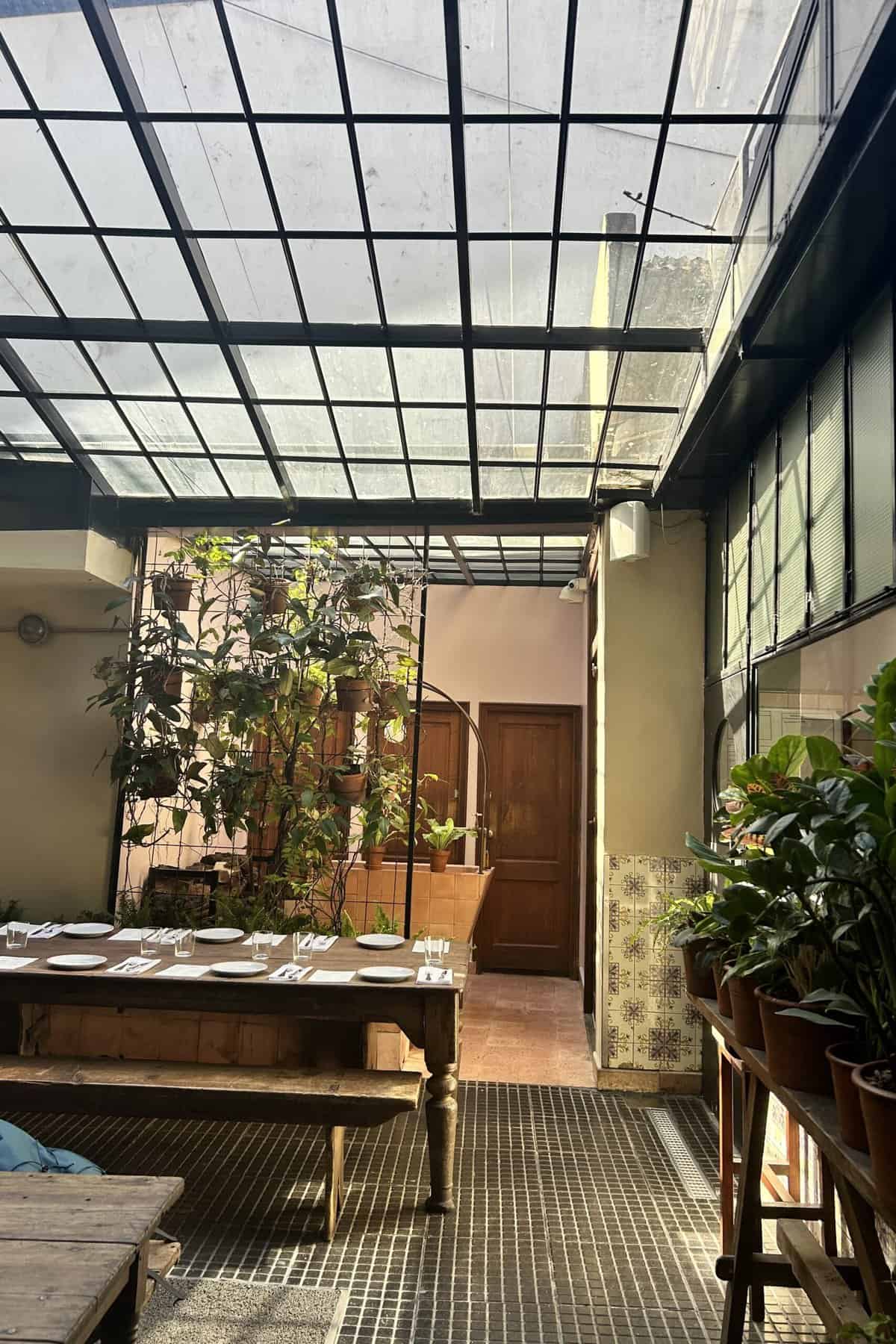 Courtyard dining at El Preferido de Palermo